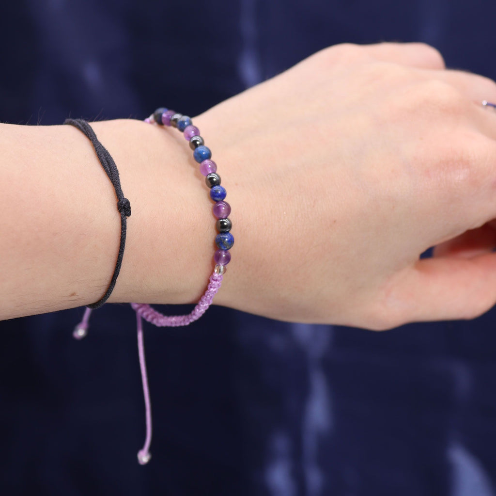 Zodiac Crystal Candle with Gemstone Bracelet - Aquarius - Burnt Orchid Organics