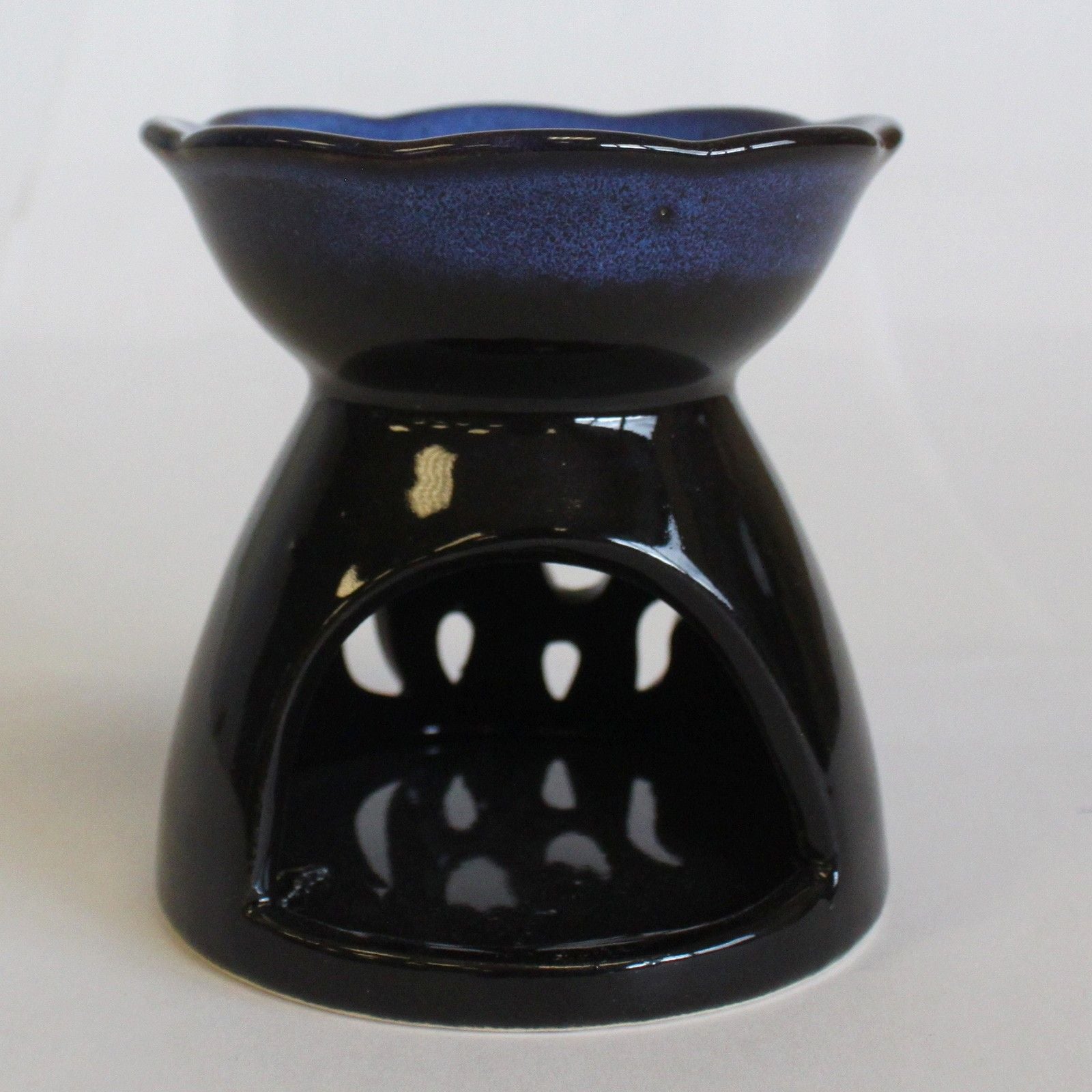 Tulip Design Oil Burner - Black & Blue